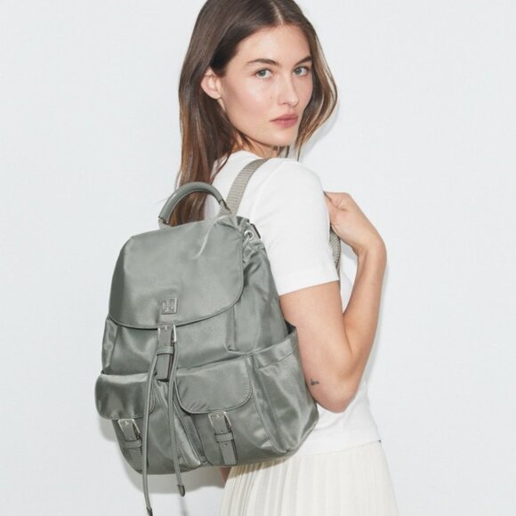 NEW Tory Burch Women's Virginia Flap Backpack Authentic - Picture 1 of 8